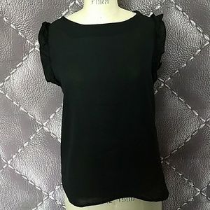 Sweet chiffon shell. Size 6